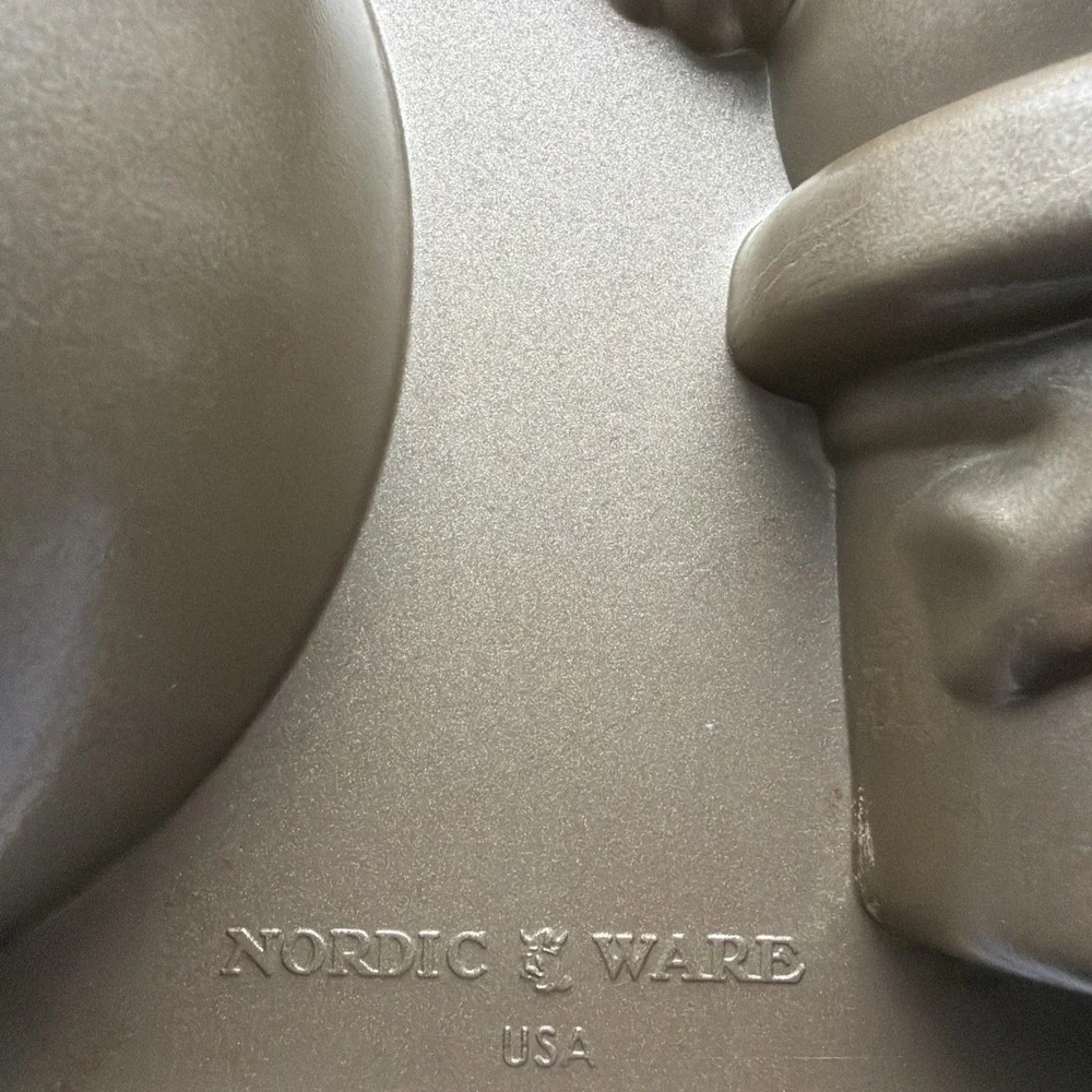 Nordic Ware 3D Snowman - Holiday Baking Cake Pan‎ -10 Cup Tall